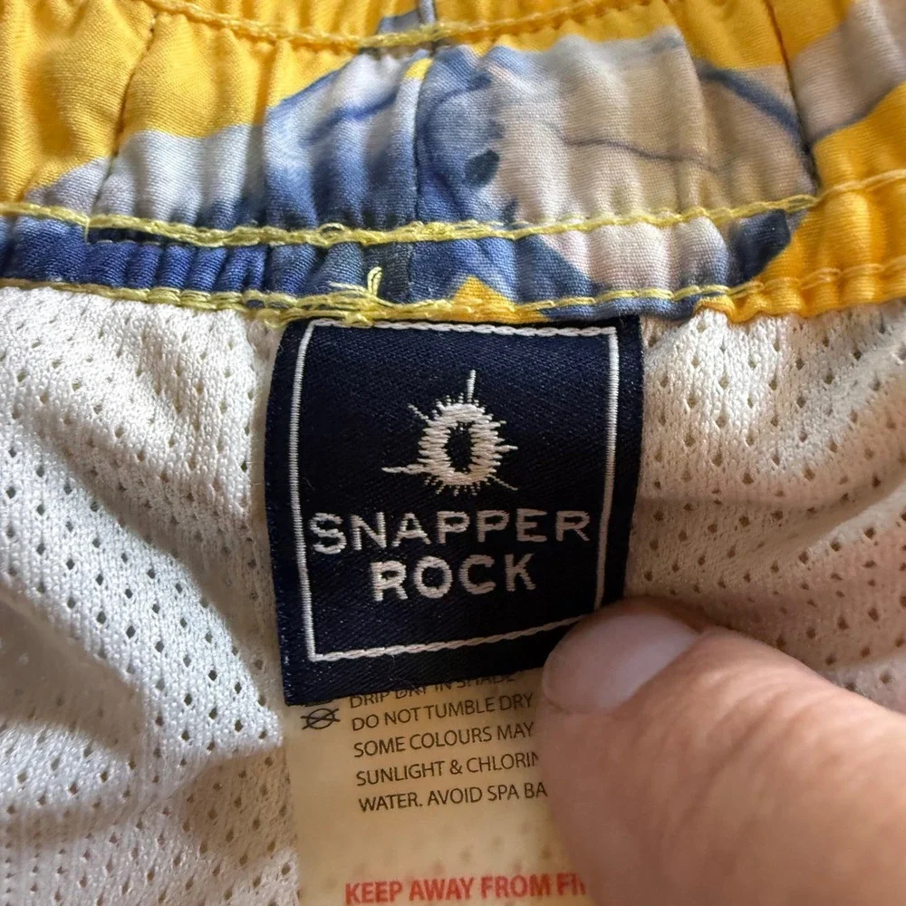 Snapper Rock Mens Yellow Shark Print‎ Swim Trunks Shorts Size L